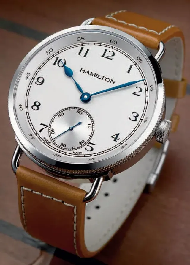 Armband- und Tischuhr von Hamilton: die Khaki Navy Pioneer Limited Edition
