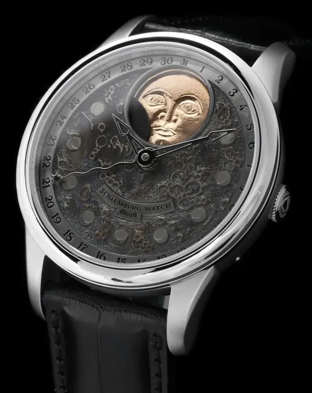 Mit handgravierter Mondlandschaft: die Moon Landscape von Schaumburg Watch