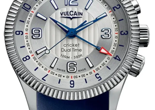 Segeluhr mit Weckfuntion: die Vulcain Aviator Dual-Time Vulcain Trophy