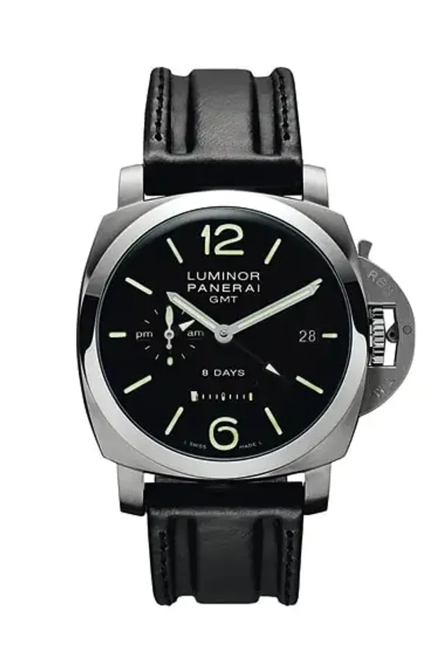 Panerai Luminor mit Gangreserveanzeige und zweiter Zeitzone (9.900 €)