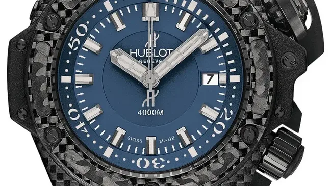 Die Oceanographic 4000 Carbon Denim von Hublot hält bis 4.000 Meter wasserdicht