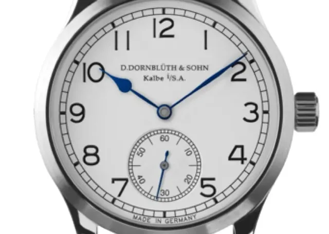 Die Quintus Klassik mit kleiner Sekunde hat auch eine Schwester mit Gangreserveanzeige: die Quintus Auf & Ab