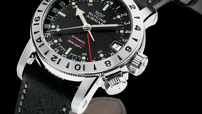 Verschafft Überblick über drei Zeitzonen: die Airman 17 von Glycine