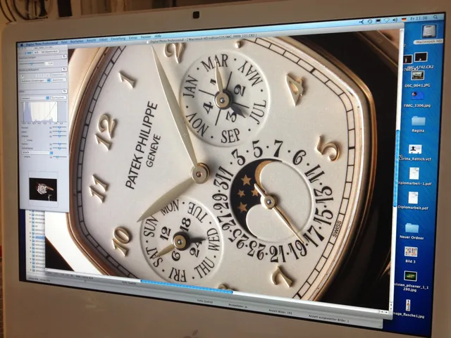 Rohbau eines Jahrbuchs