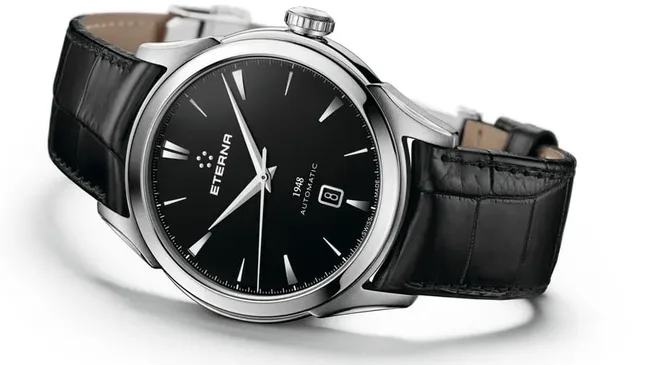 Die Eterna 1948 mit schwarzem Zifferblatt