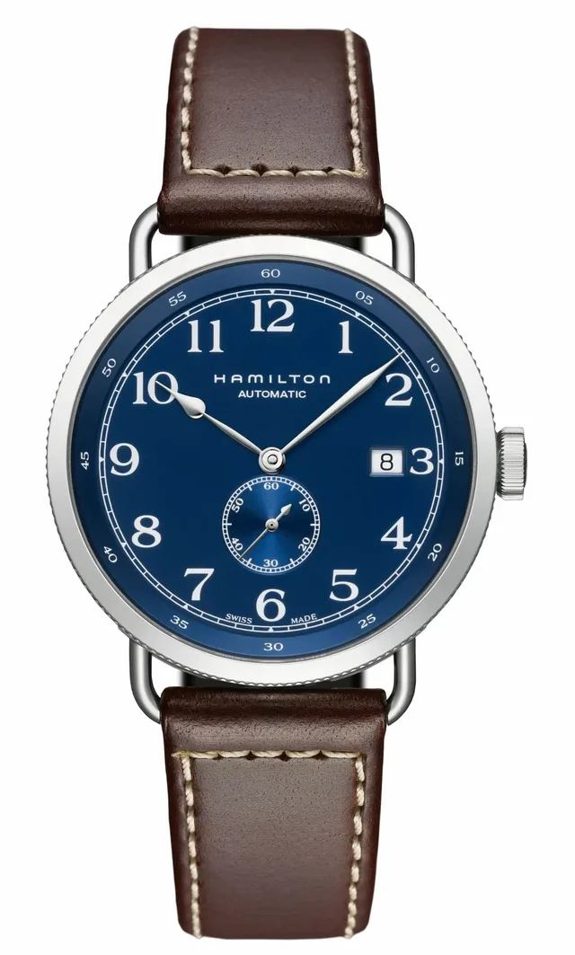 Die unlimitierte und automatische Khaki Navy Pioneer von Hamilton mit blauem Zifferblatt