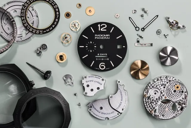 Die Radiomir 8 Days Ceramica beim Supertest