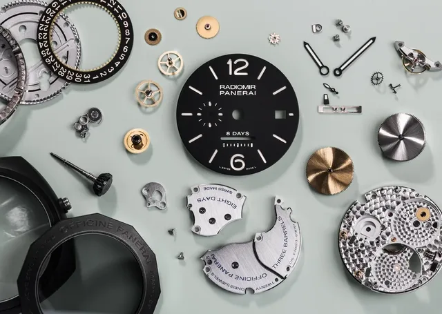 Die Radiomir 8 Days Ceramica beim Supertest