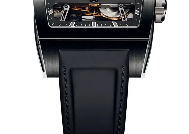 Corum: Ti-Bridge Automatic Dual Winder