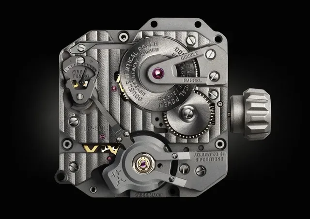 Urwerk: Neues Manufakturwerk EMC