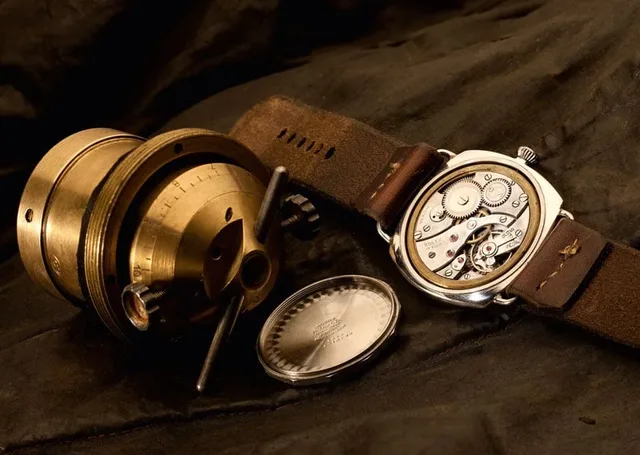 Blick ins Innere der Panerai Referenz 3646 / Typ C, Foto: Jörg Wischmann