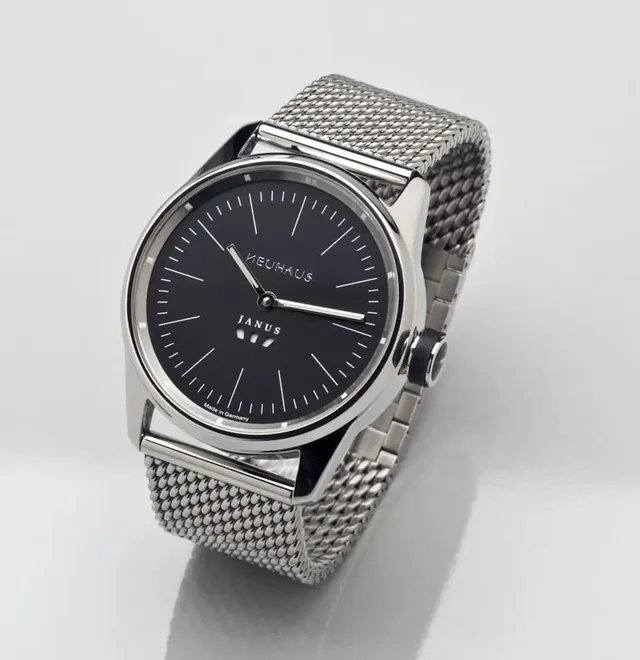 Neuhaus: Janus Minimal