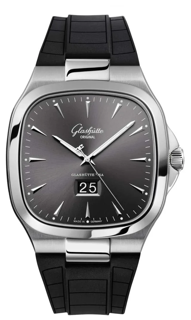 Mit Kautschukband wirkt die Seventies sportlich.