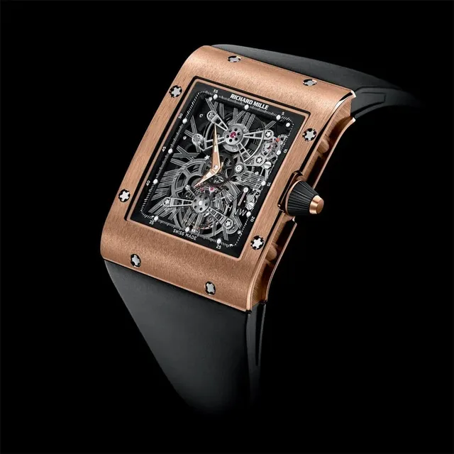 Richard Mille: RM17 mit extra flachem Tourbillon