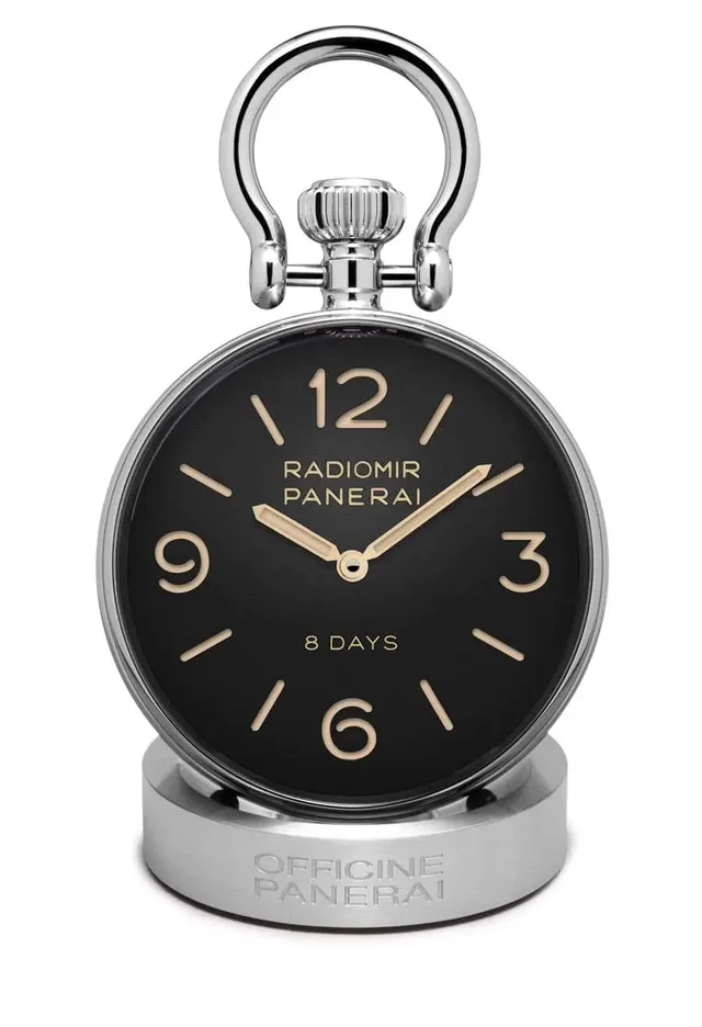 Panerai: Tischuhr