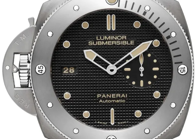 Panerai: Luminor Submersible 1950 Left-Handed 3 Days Automatic Titano