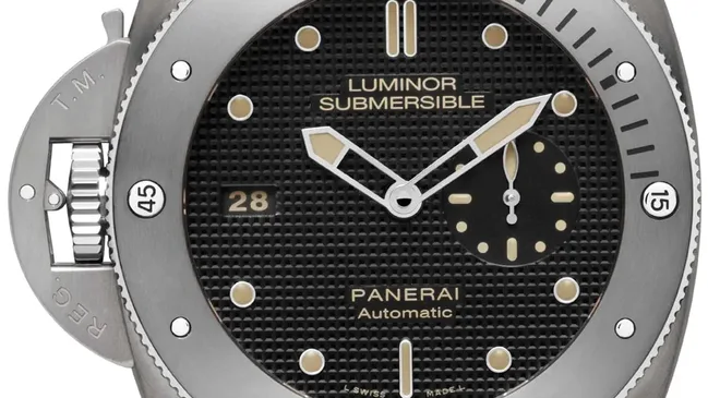 Panerai: Luminor Submersible 1950 Left-Handed 3 Days Automatic Titano