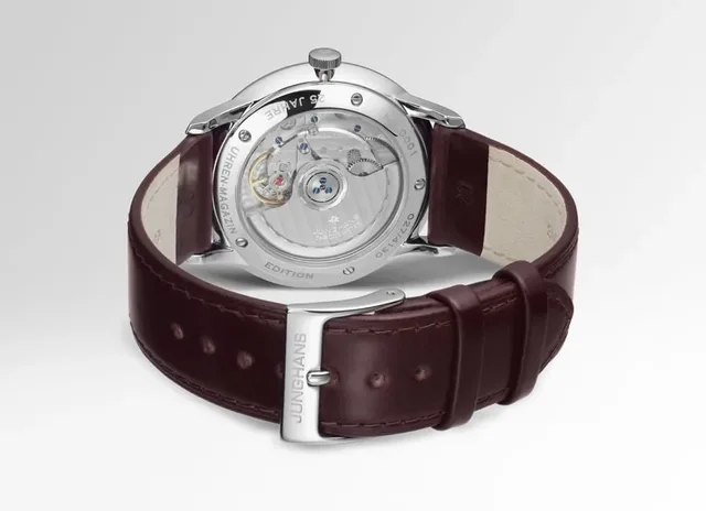 Die Rückseite der Junghans Meister Chronometer