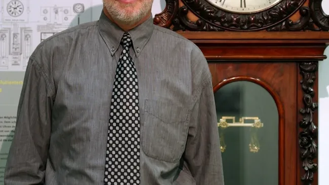 Professor Eduard C. Saluz, Direktor des Deutschen Uhrenmuseums Furtwangen