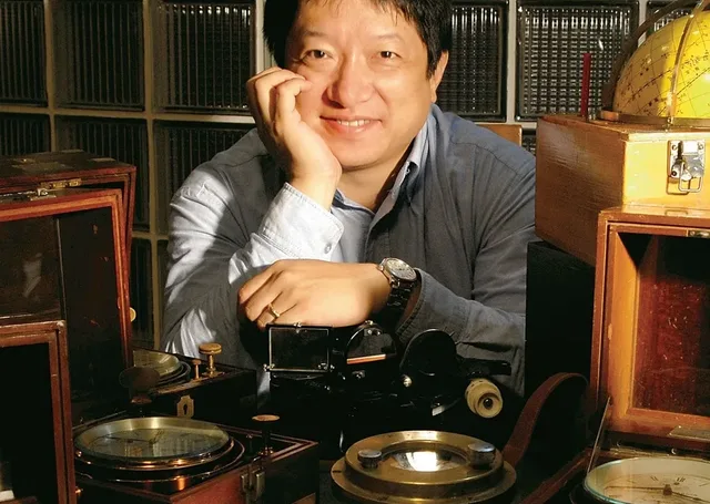Dr. Zhixiang Ding, Chefredakteur der Chronos China