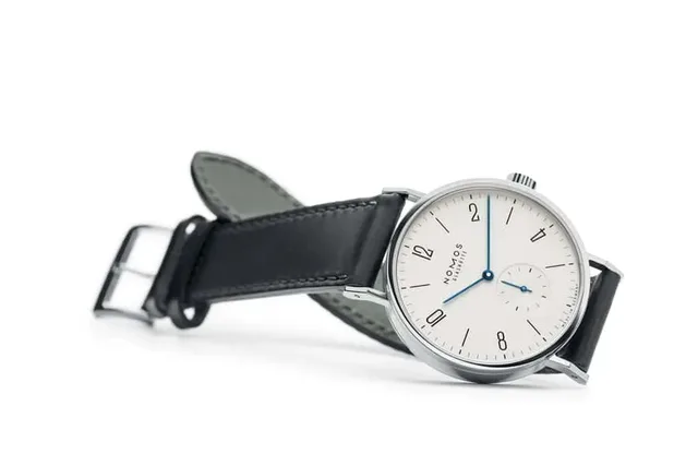 Nomos Glashütte: Tangomat