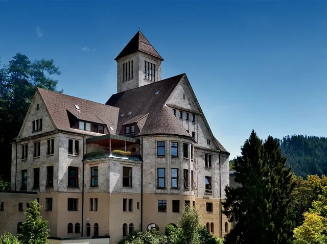 Lehmann Schramberg: Hauptsitz Gut Berneck