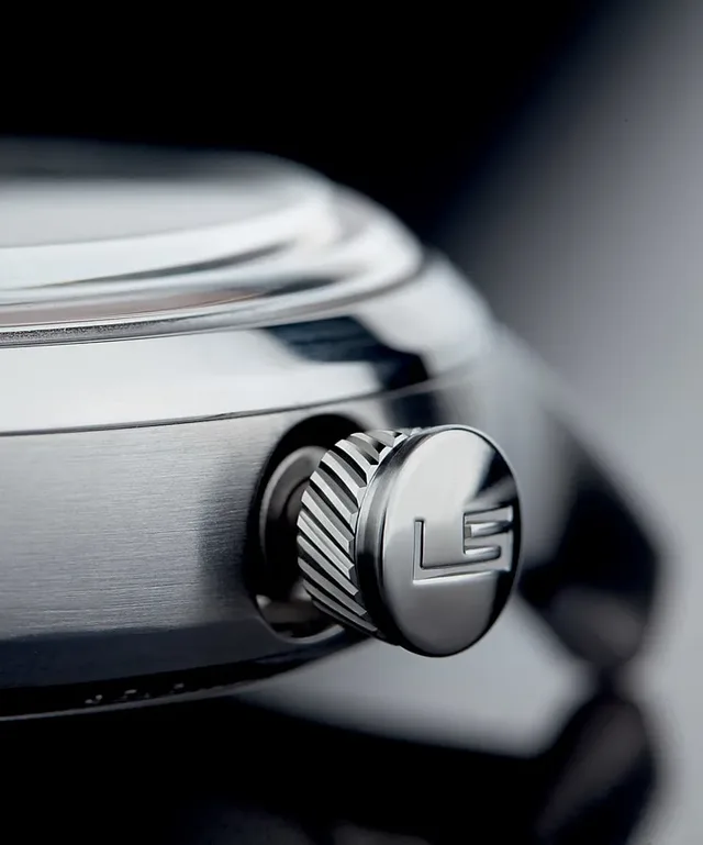 Lehmann Schramberg: Patentiertes Kronensystem