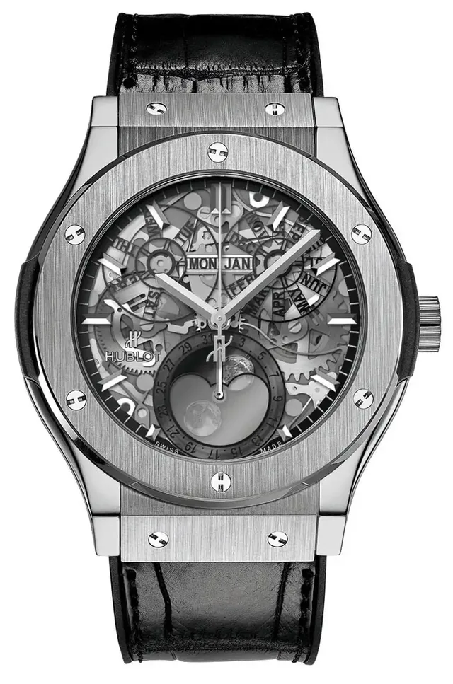 Hublot: Classic Fusion Aeromoon, Titangehäuse