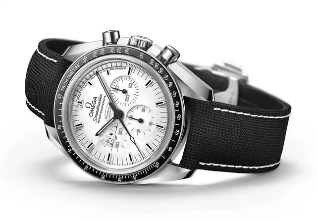 Omega: Speedmaster Apollo 13 Silver Snoopy Award