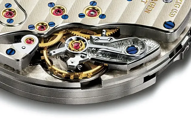 Elegante Wahl: Ein Rücker- System mit Schwanenhalsfeder ist besonders präzise.