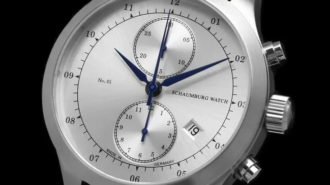 Schaumburg Watch: Chronograph No.01, silberfarbenes Zifferblatt