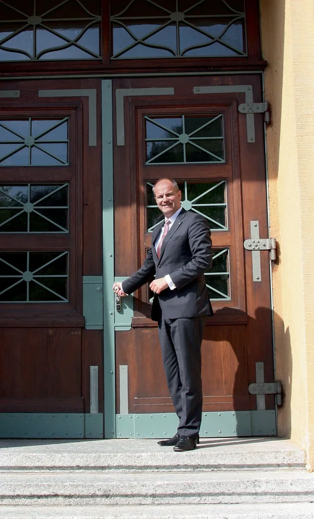 Matthias Stotz ist seit 2009 Geschäftsführer von Junghans. Gemeinsam mit neuen Inhabern gelang ihm ein erfolgreicher Neustart nach der Insolvenz der Firma.