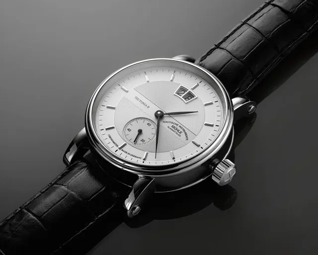 Mühle Glashütte: Teutonia II Großdatum Chronometer