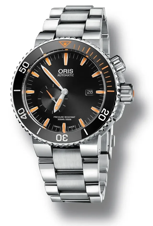 Die Oris Carlos Coste Limited Edition IV gibt es am Titanband...