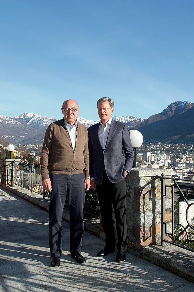 Hans Ulrich Sauerer, CEO von STP (links), und Martin Frey, Geschäftsführer von Fossil Europa