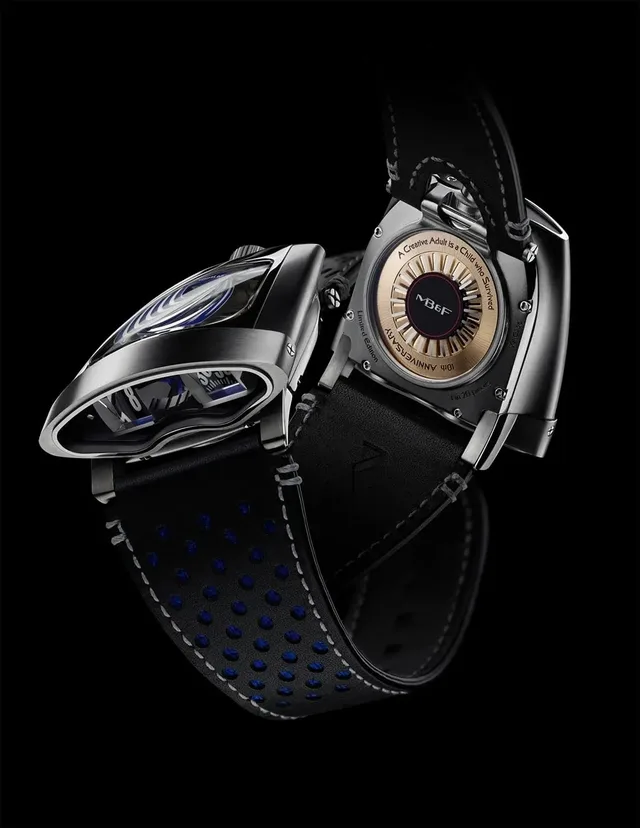 MB&F: HMX, Bugatti-Blau