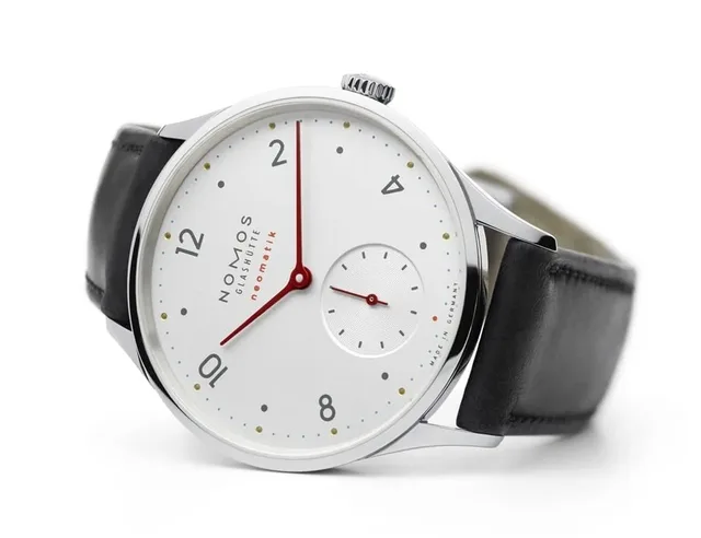 Nomos: Minimatik Neomatik