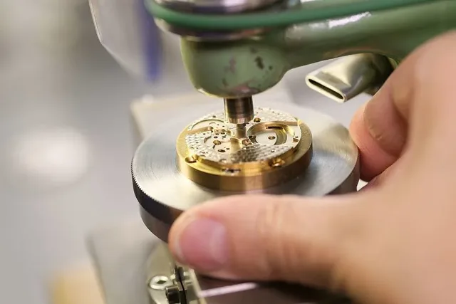 Manufakturporträt Glashütte Original: Wölkchenschliff