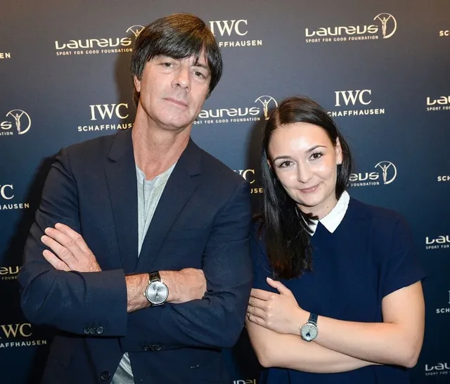 Bundestrainer Joachim "Jogi" Löw und Melanie Feist, verantwortliche Online-Redakteurin von Watchtime.net