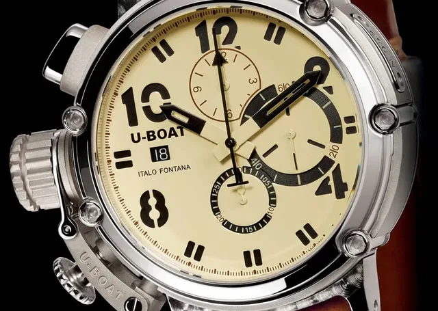 Sterlingsilber ist ein beliebter Werkstoff von Designer Fontana. Das Modell Chimera 925 mit Silbergehäuse kostet 7.500 Euro.