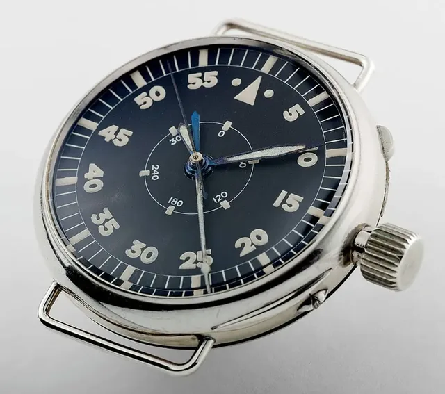 Fliegerarmbanduhr von Alfred Helwig