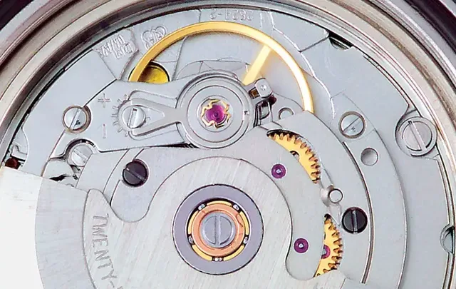 Exzenter-Feinregulierung Etachron im Eta-Kaliber 2824-2