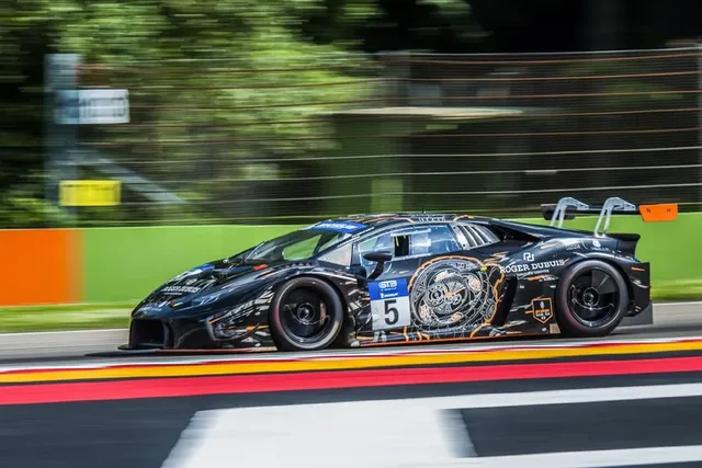 Roger Dubuis ist Partner des GT-Teams FFF aus Hongkong