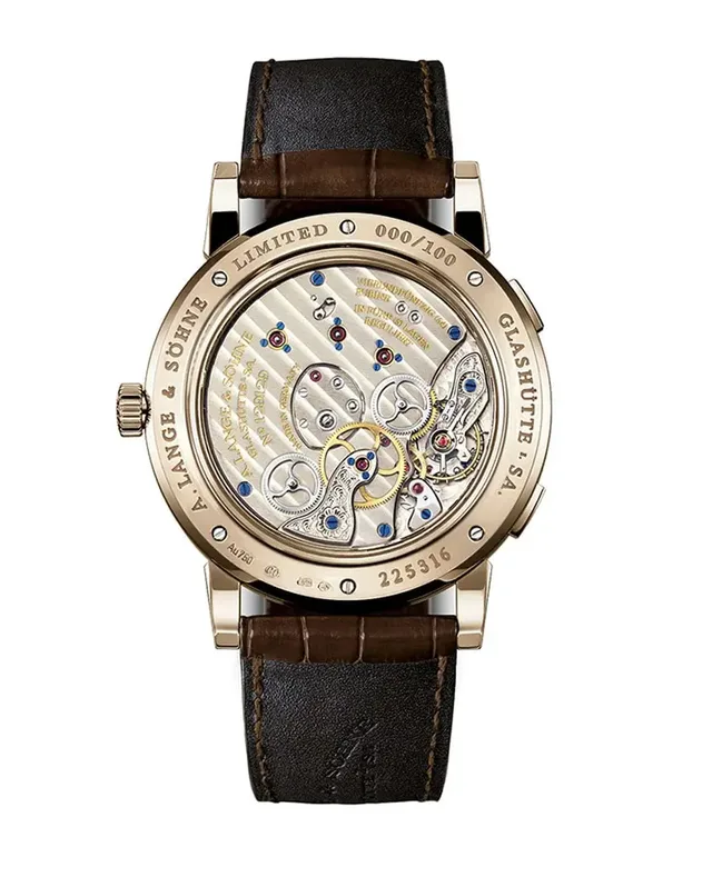 In der Lange 1 Zeitzone von A. Lange & Söhne tickt das Manufakturkaliber L031.1