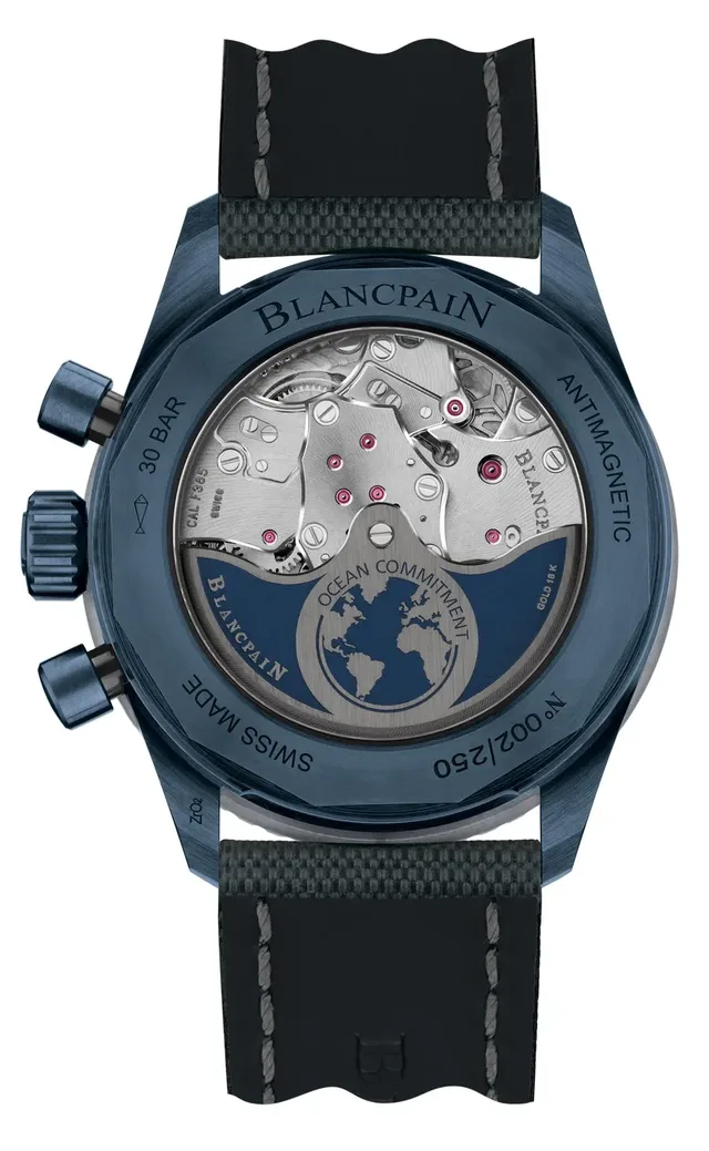 Blancpain Fifty Fathoms Bathyscaphe Flyback Chronograph Blancpain Ocean Commitment II: Der Rotor des Manufakturwerks trägt eine Gravur des Blancpain Ocean Commitments