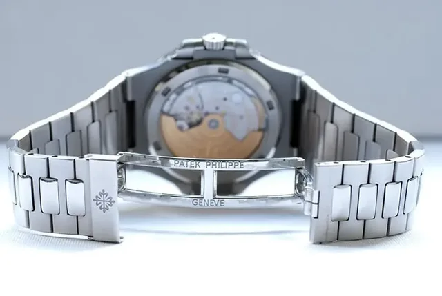 Doppelte Faltschließe bei der Nautilus von Patek Philippe