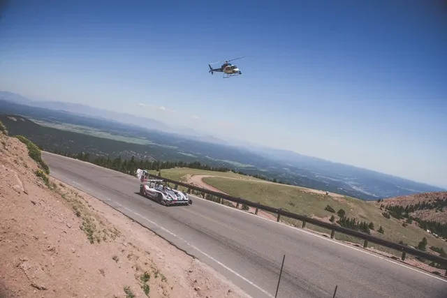 TAG Heuer ist offizieller Zeitnehmer des Broadmoor Pikes Peak International Hill Climb.