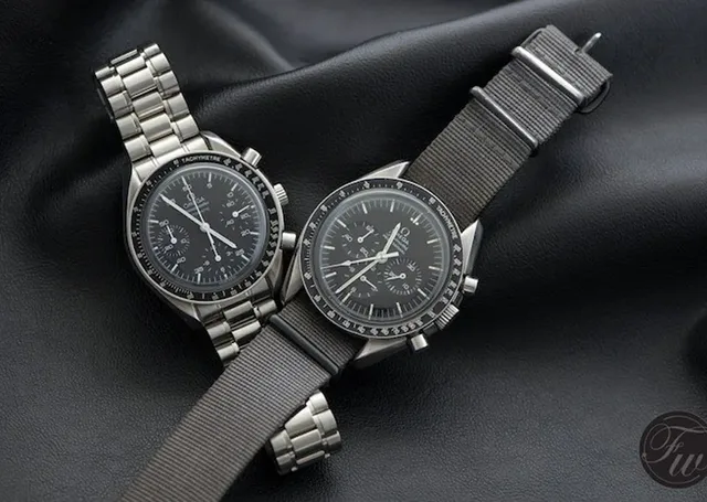 Omega Speedmaster Reduced (links) vs. Omega Speedmaster Professional Moonwatch (rechts)