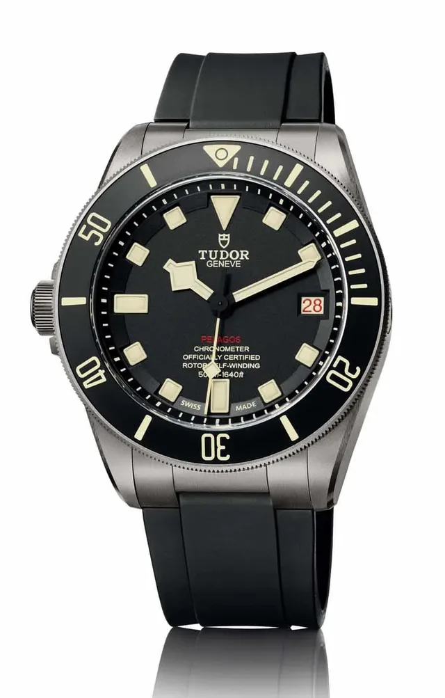 Tudor: Pelagos LHD mit Kautschukband