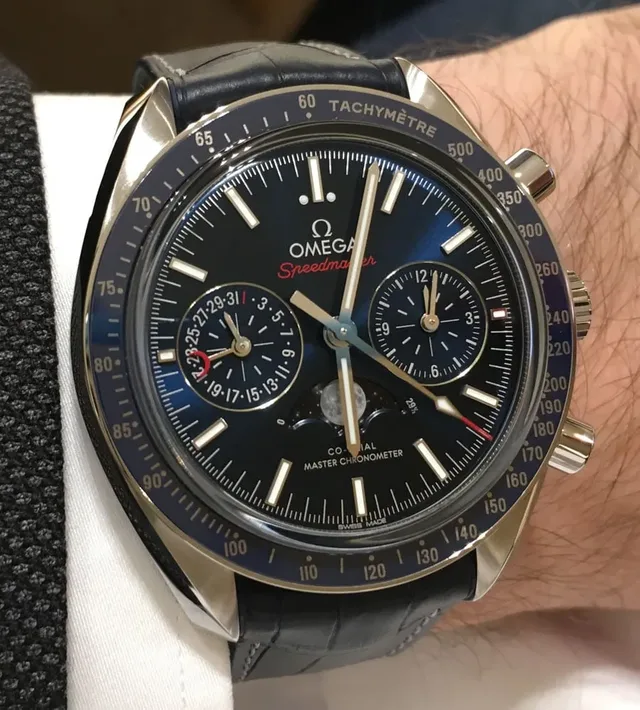 Omega: Speedmaster Moonphase Master Chronometer